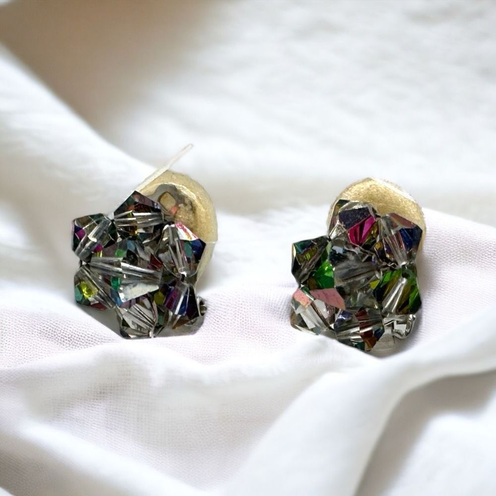 Vintage clear reflective rhinestone cluster clip on earrings